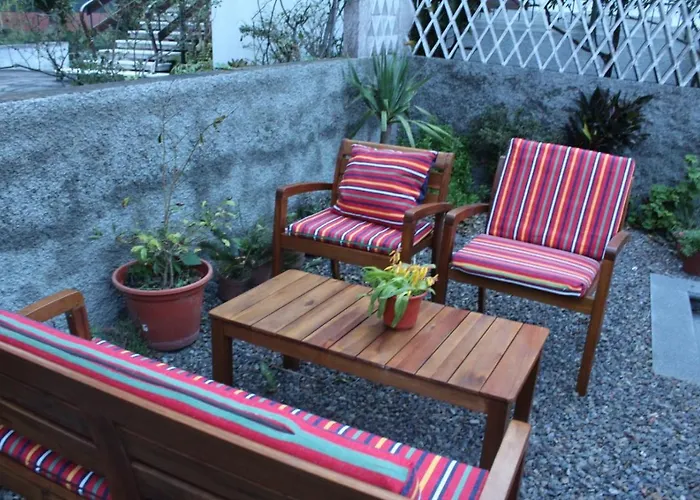 Quinze & With Swimming Pool Chalet *