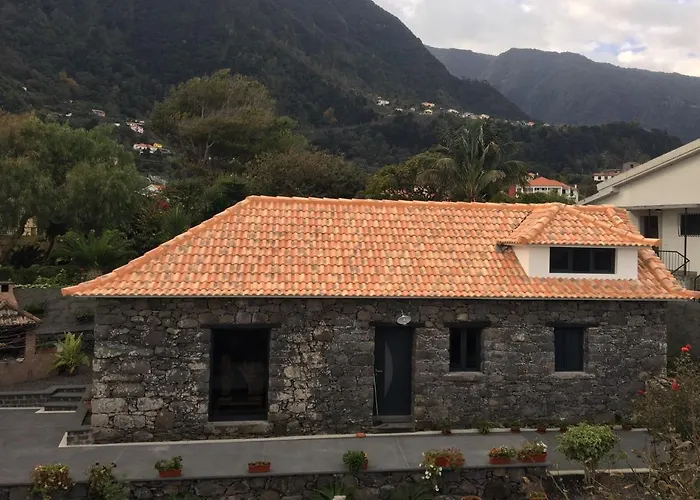 Quinze & With Swimming Pool