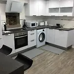 Quinze & With Swimming Pool Chalet *