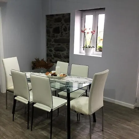 בקתה Quinze & With Swimming Pool