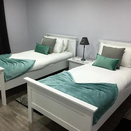 Chalet Quinze & With Swimming Pool Ponta Delgada (Madeira)