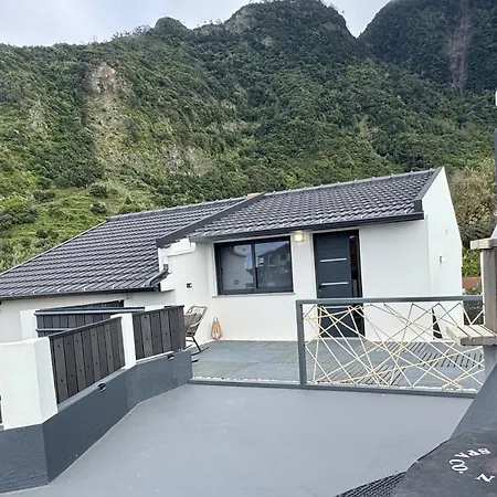 Quinze & With Swimming Pool Ponta Delgada (Madeira)