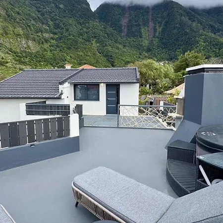 Quinze & With Swimming Pool