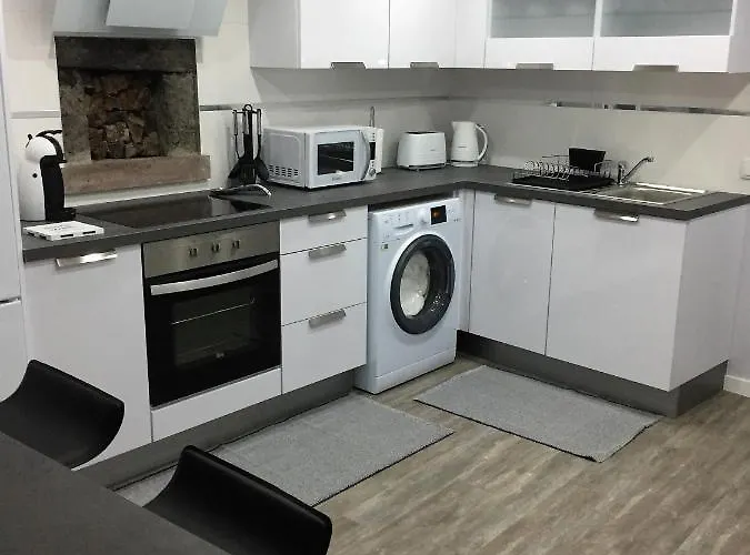 Quinze & With Swimming Pool Chalet *