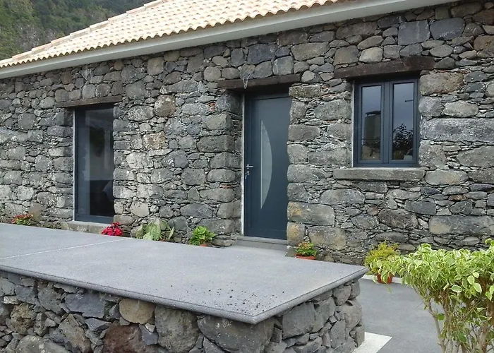 Quinze & With Swimming Pool Ponta Delgada (Madeira)