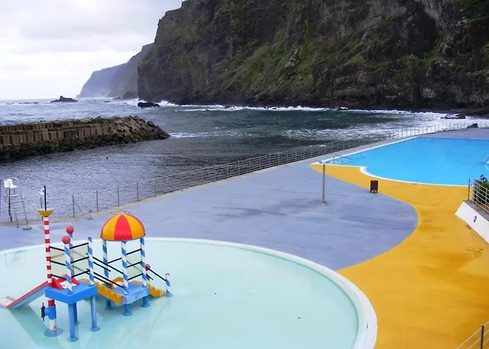 Chalet Quinze & With Swimming Pool Ponta Delgada (Madeira)