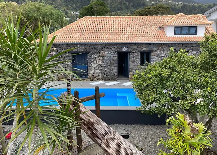 Quinze & With Swimming Pool