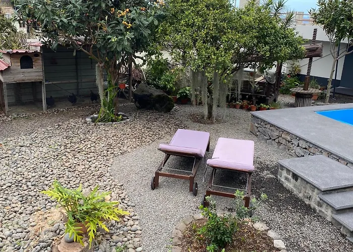 Quinze & With Swimming Pool * Ponta Delgada (Madeira)